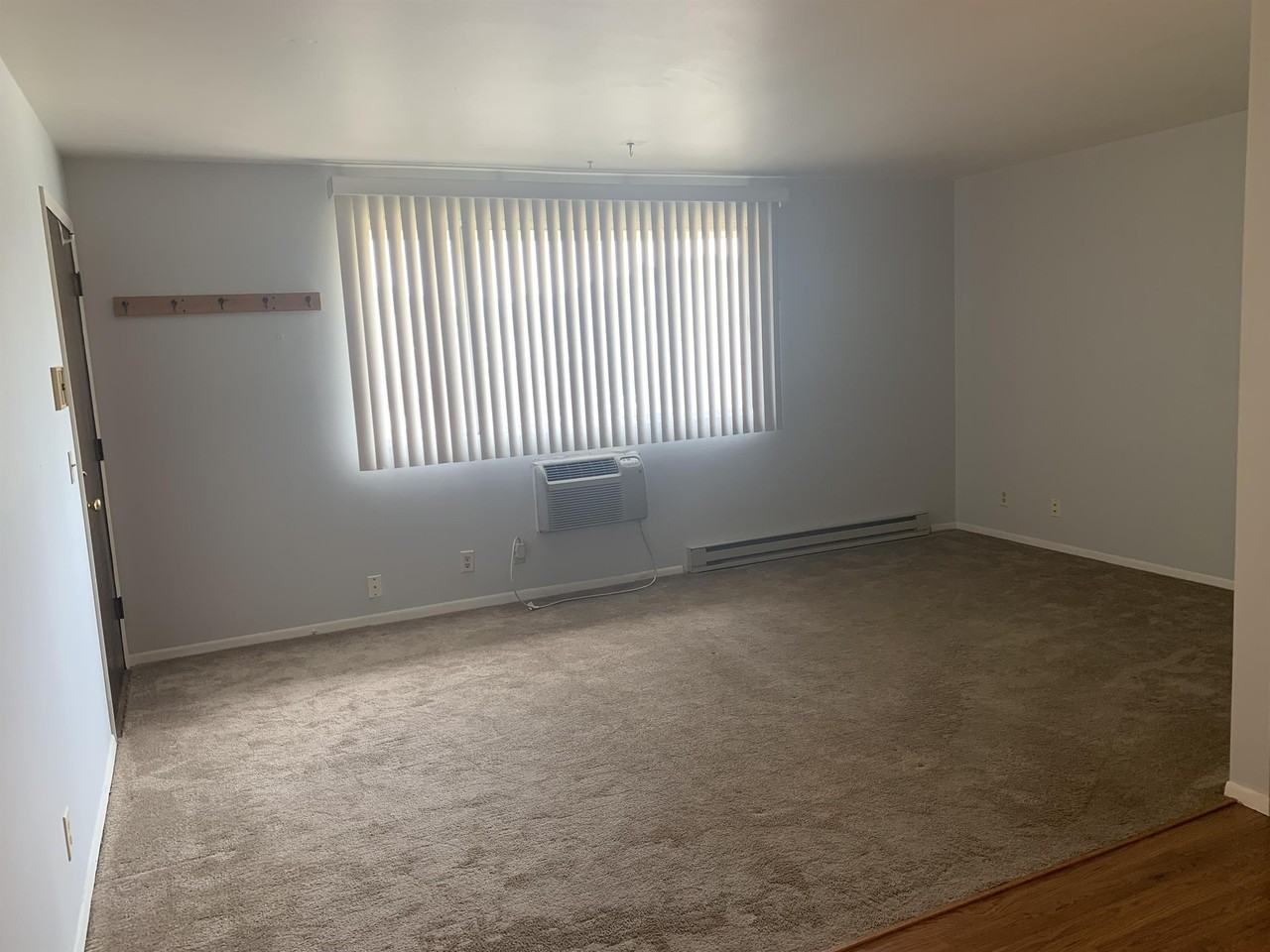 10 Kennedy - Photo 2 of 9