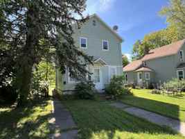 featured image of 614 Saint Claire St