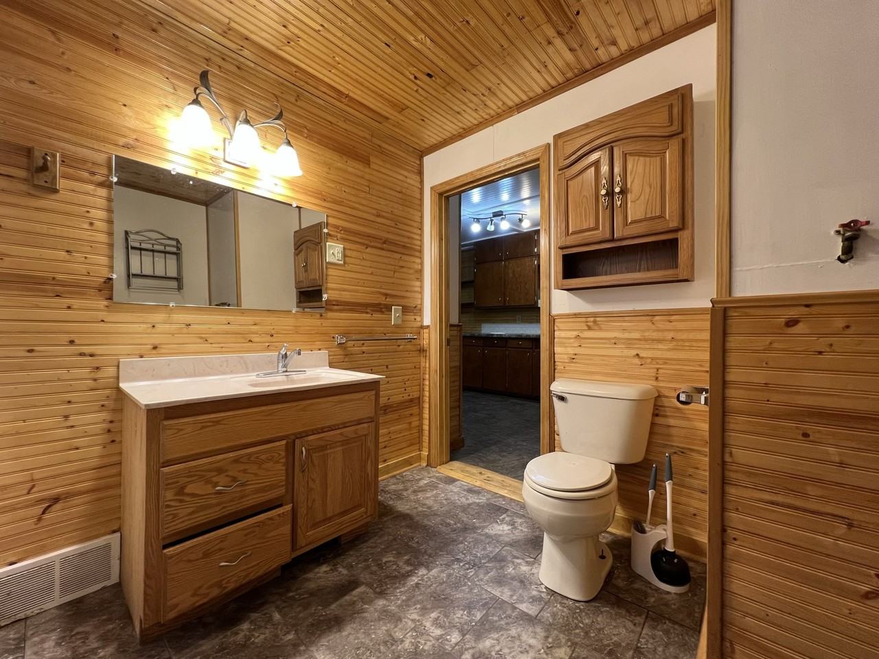 614 Saint Claire Street - Photo 3 of 13