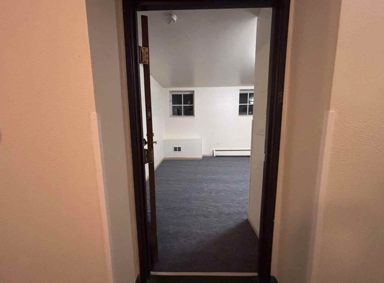 522 Chapple Avenue - Photo 3 of 16