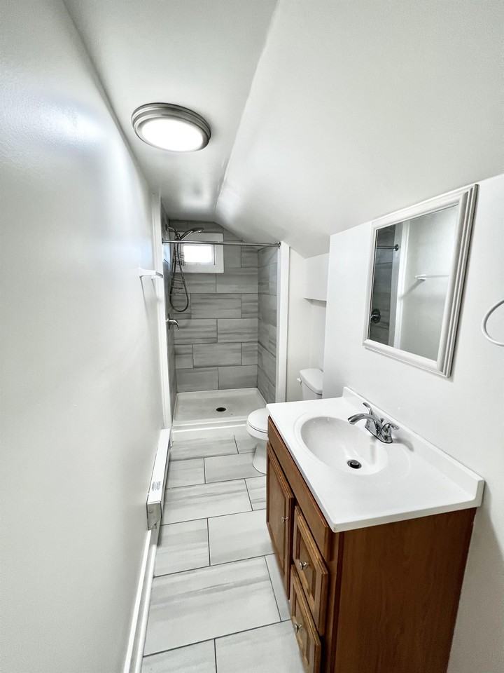 37 Hamilton Ave - Photo 5 of 50