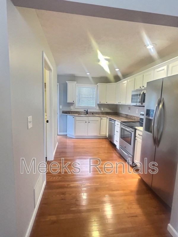 25 Marie Dr - Photo 3 of 10