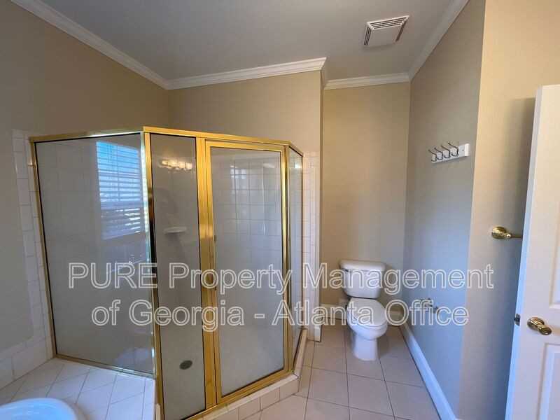 234 Stonington Dr - Photo 4 of 26