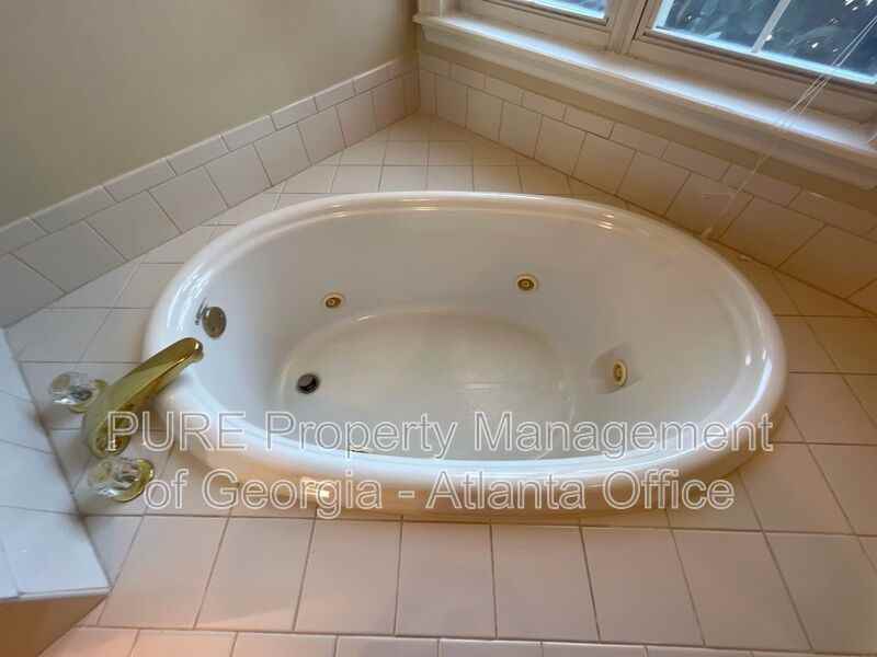 234 Stonington Dr - Photo 6 of 26