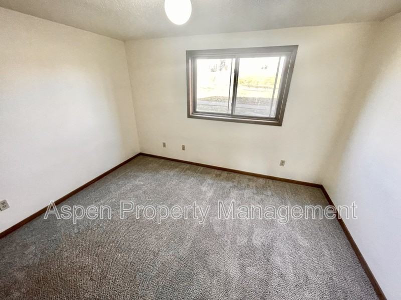 2613 Westwinds Dr #6 - Photo 5 of 7