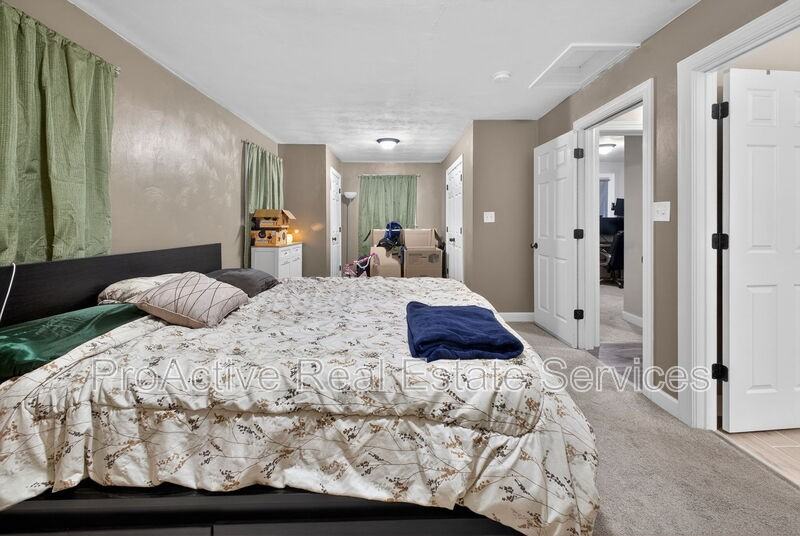 2012 Midway Ave - Photo 7 of 25