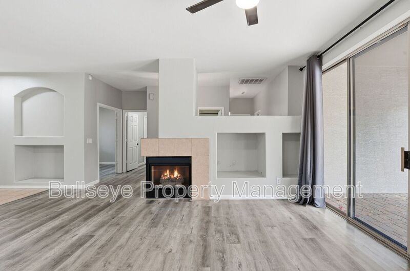 2047 S Jefferson - Photo 6 of 24