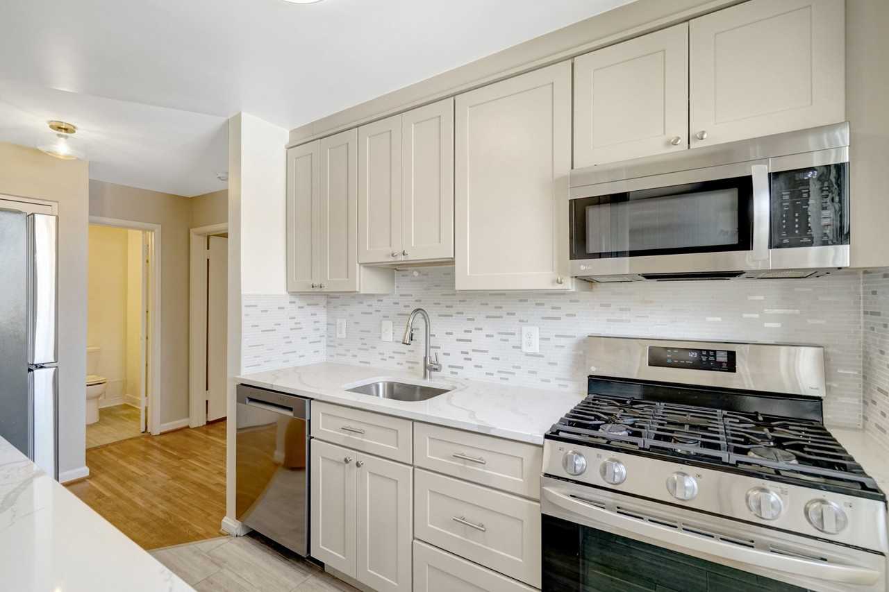 1510 North Rolfe Street - Photo 6 of 16