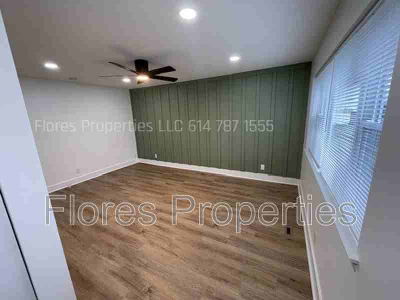 4483 Wingfield St - Photo 3 of 14