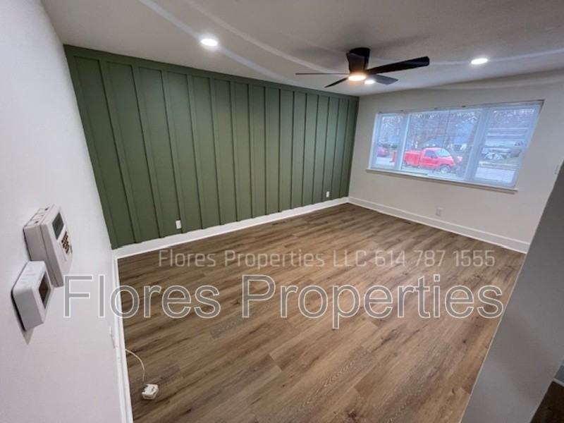 4483 Wingfield St - Photo 4 of 14