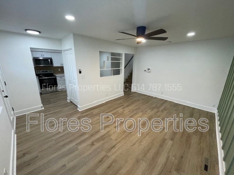 4483 Wingfield St - Photo 5 of 14