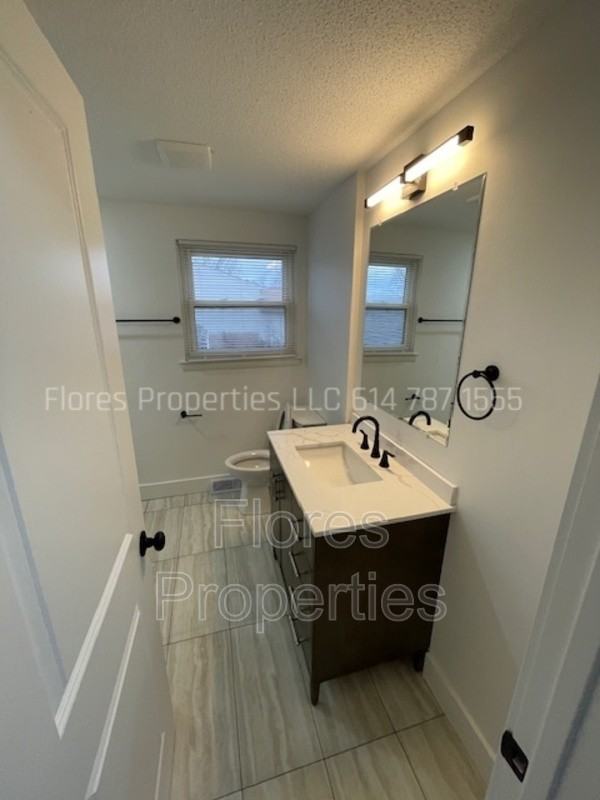 4483 Wingfield St - Photo 7 of 14