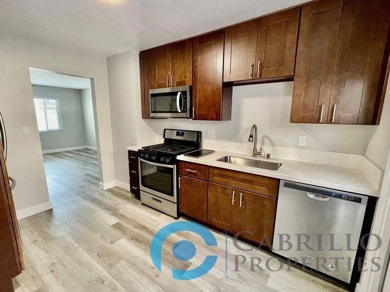 4661 Oregon St - Photo 2 of 15