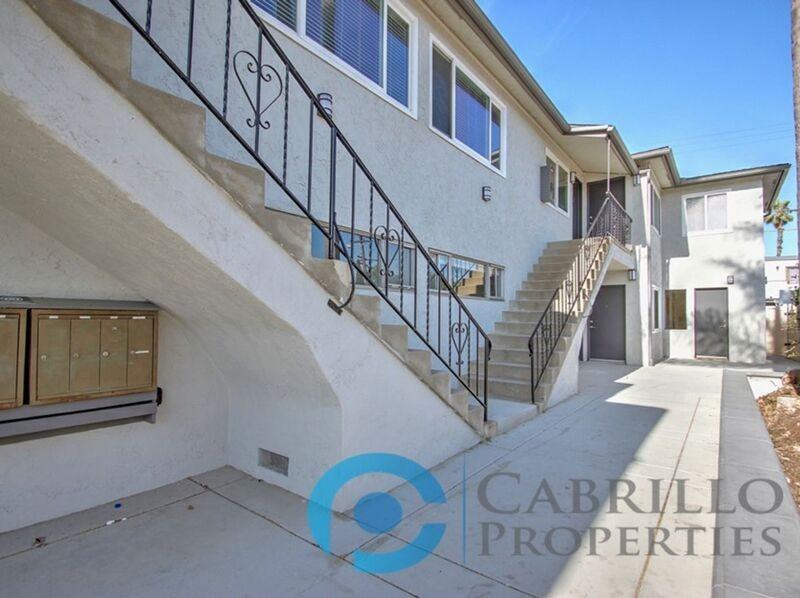 4661 Oregon St - Photo 4 of 15