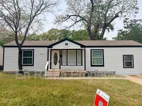 601 W Beach St - Photo 1 of 1