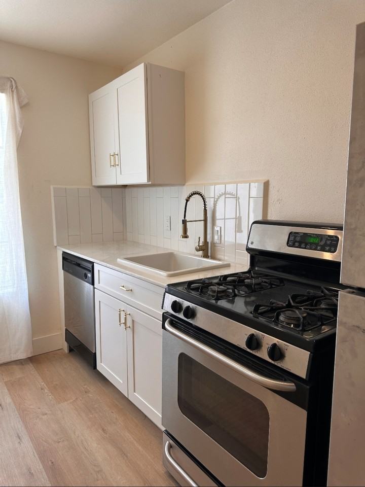 408/410 Randall Street - Photo 4 of 21