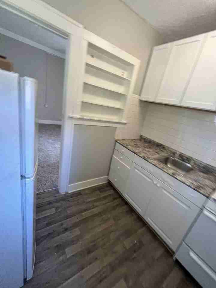 Dundee Park Apartments - Photo 5 of 11