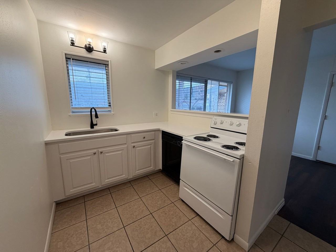 Shanti Apartments - Photo 6 of 18