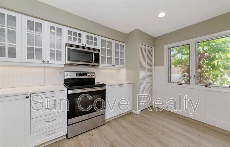 4518 Ascot Cir S - Photo 5 of 22