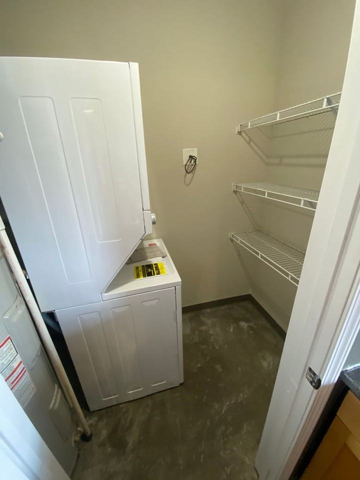 Mitchell Park Plaza Apartment - Photo 2 of 16