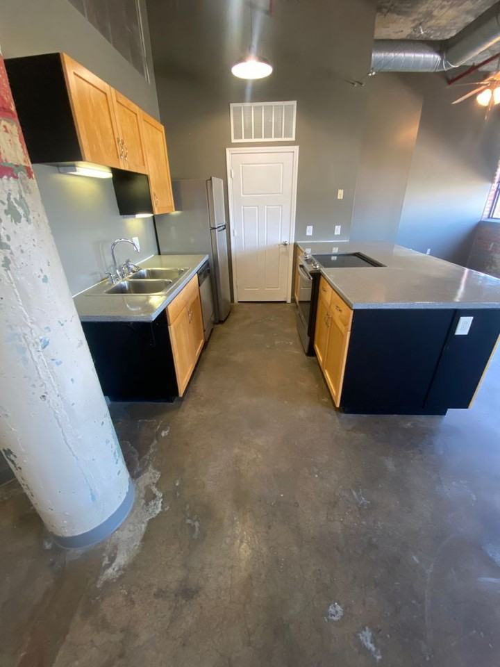 Mitchell Park Plaza Apartment - Photo 6 of 16