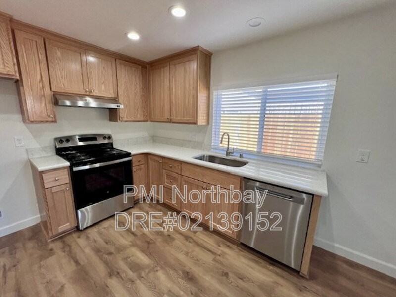 2578 Pembrook Way - Photo 4 of 15