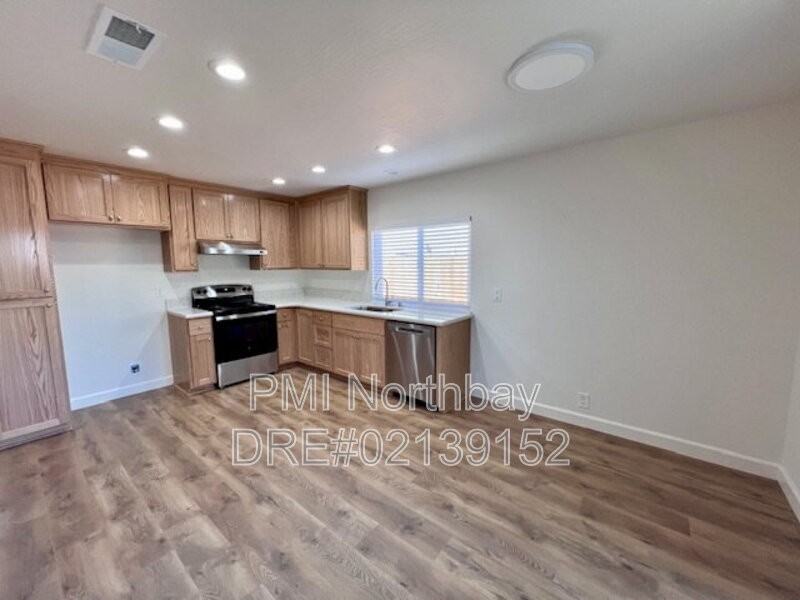 2578 Pembrook Way - Photo 5 of 15