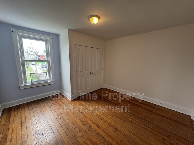 42 East Franklin Street - Photo 6 of 18