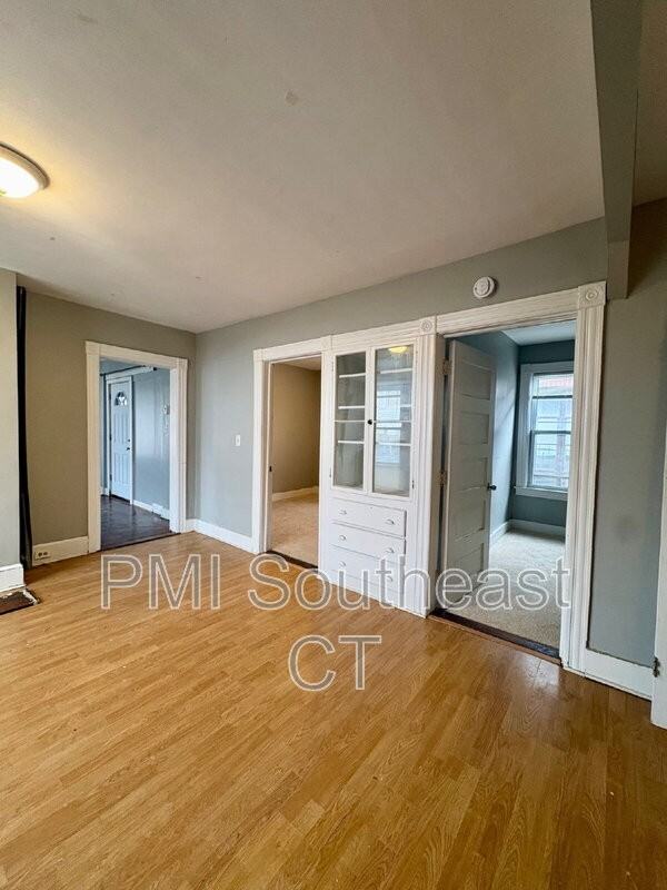 50 Montauk Ave #1 - Photo 6 of 11