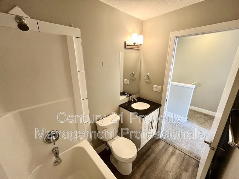 13003-132 Avenue Nw #16 - Photo 6 of 15