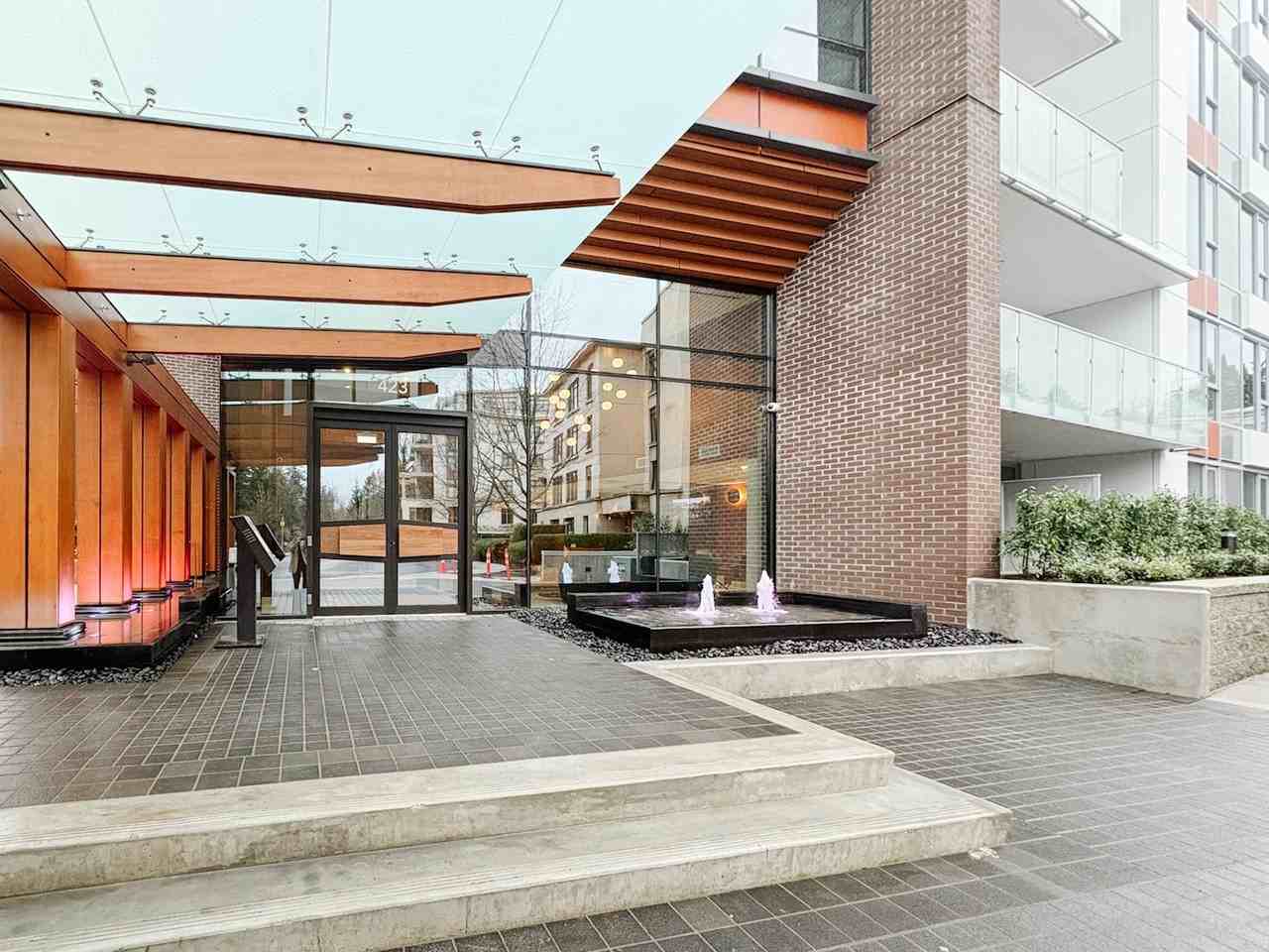 423 6th Street #604 - Photo 2 of 31