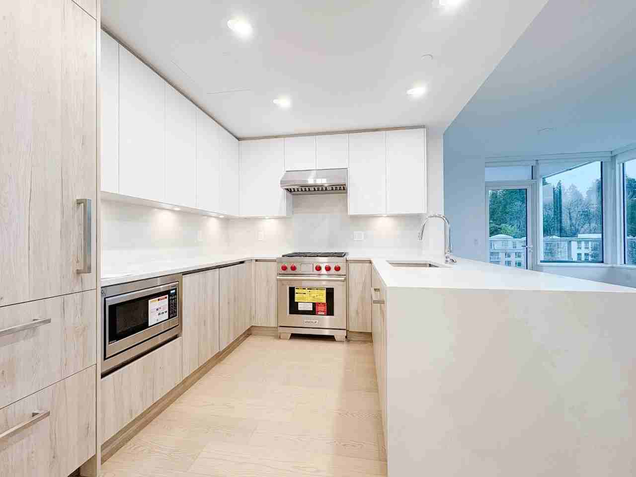 423 6th Street #604 - Photo 7 of 31