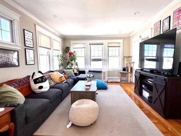 894 Fellsway #2T - Photo 3 of 18