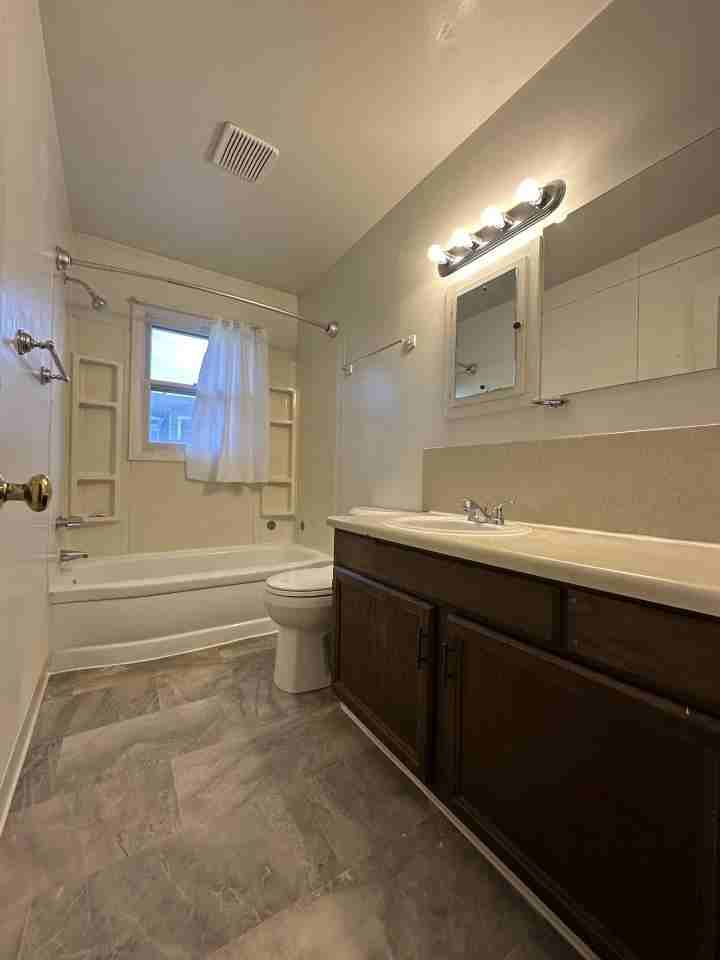 1603 Virginia Ln #10 - Photo 4 of 5