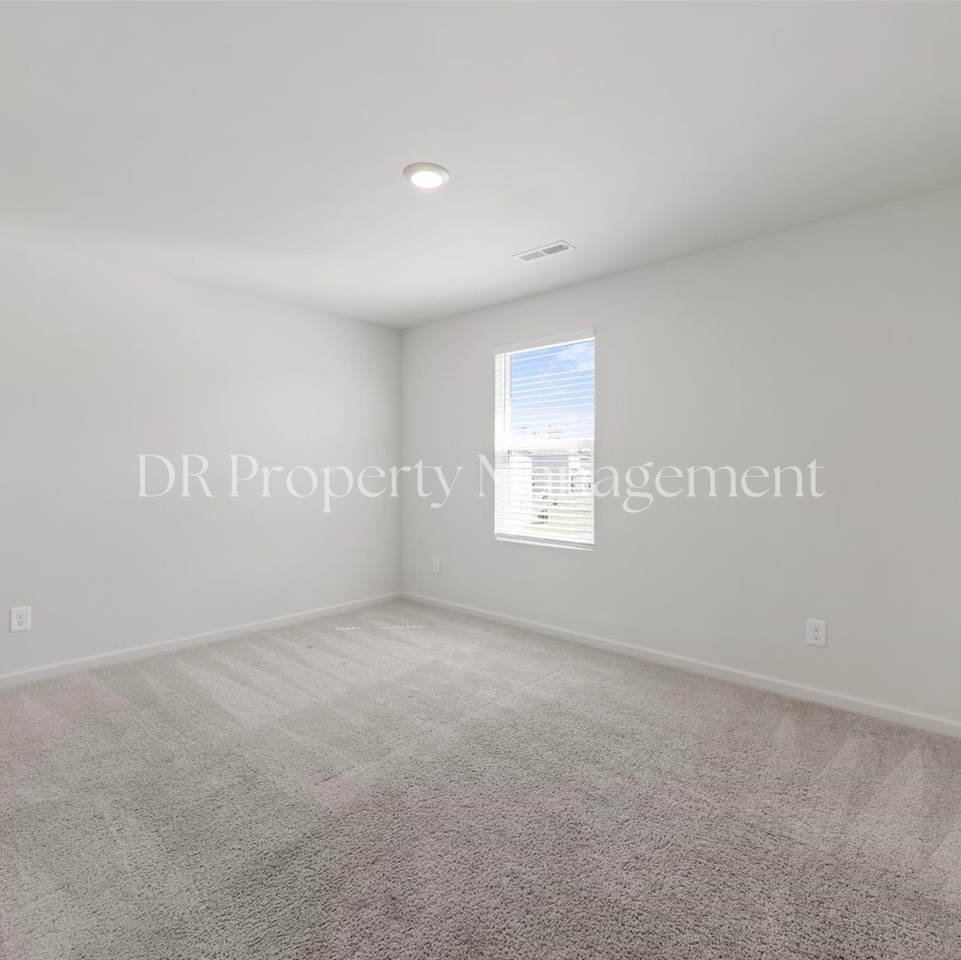 1204 Manor Dr - Photo 5 of 12