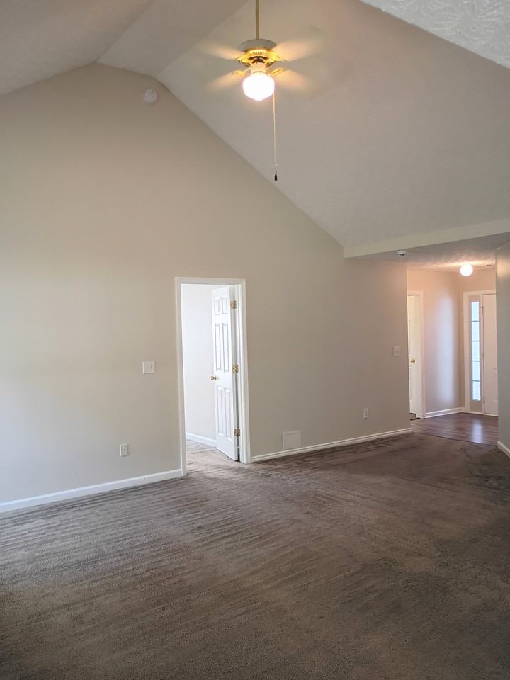 173 Floresta Dr - Photo 5 of 37