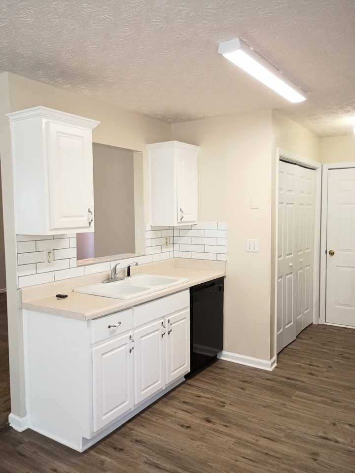 173 Floresta Dr - Photo 6 of 37