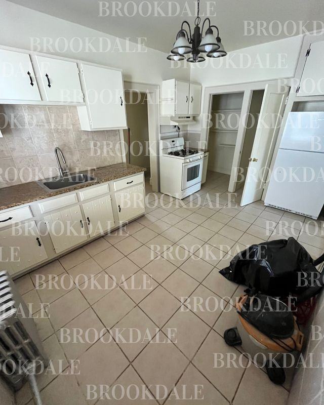 157 Brookdale Ave ##2a - Photo 6 of 17