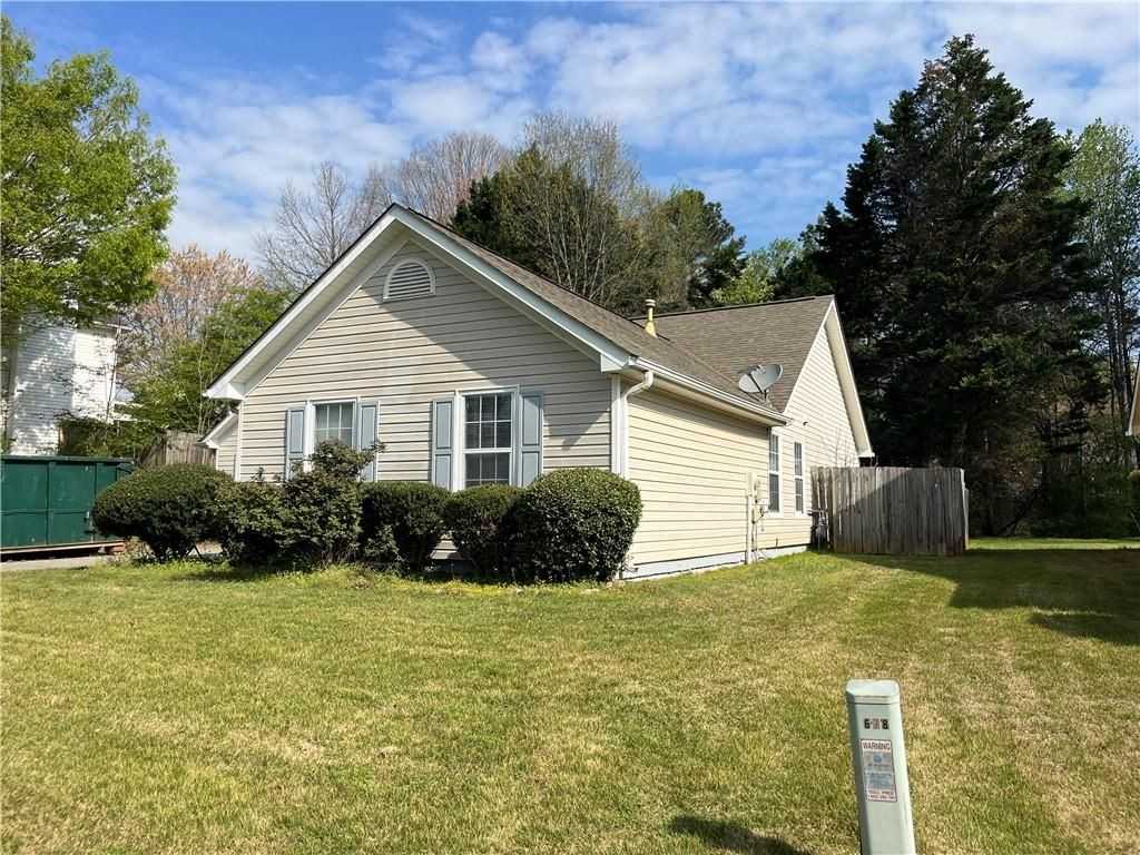 678 Arbour Way - Photo 2 of 35