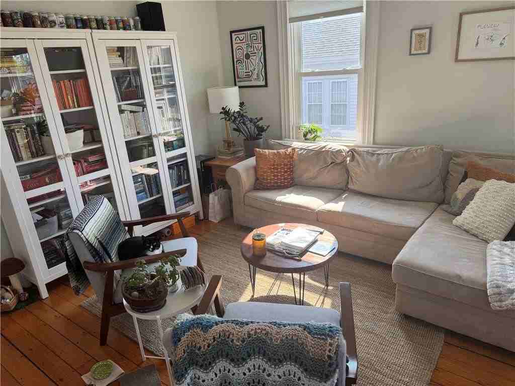 37 Evergreen St ##1 - Photo 7 of 25