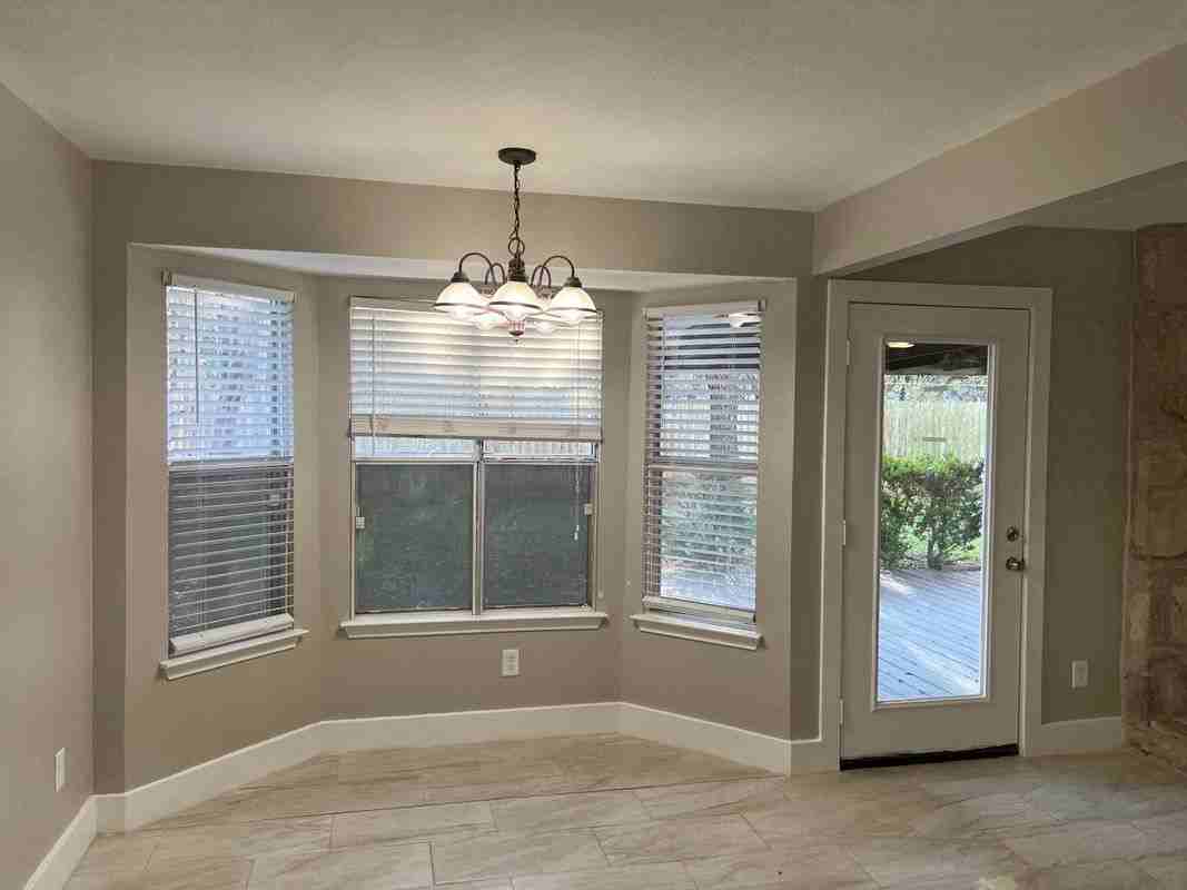 5909 Avery Island Ave - Photo 6 of 22