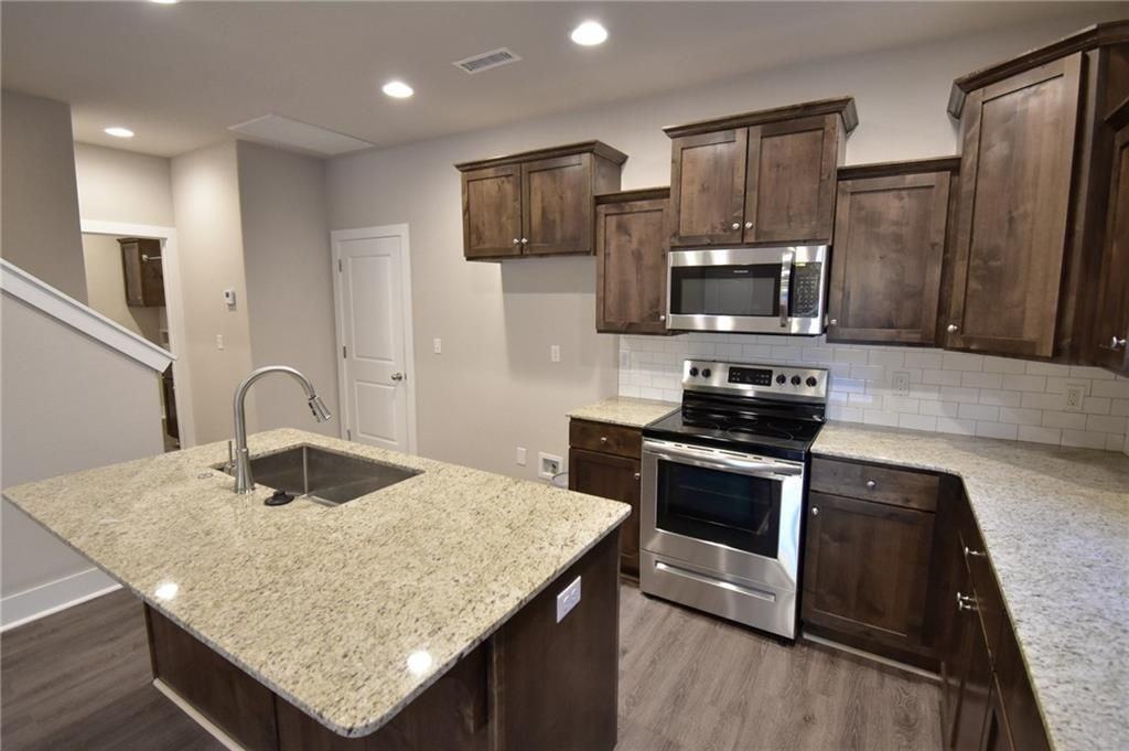 747 N Malbec Rd - Photo 7 of 28