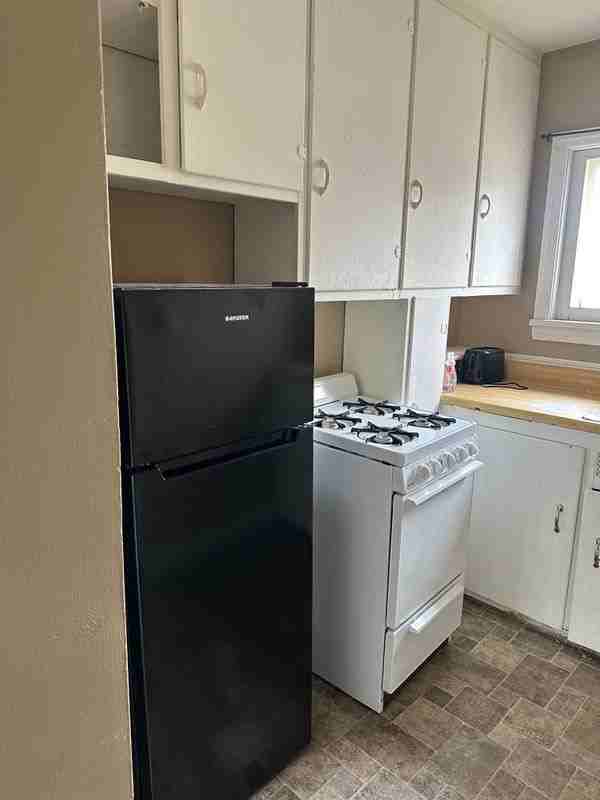 14 S Lewis St - Photo 2 of 8