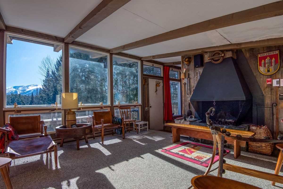 36 Hoffmans Dr - Photo 5 of 23