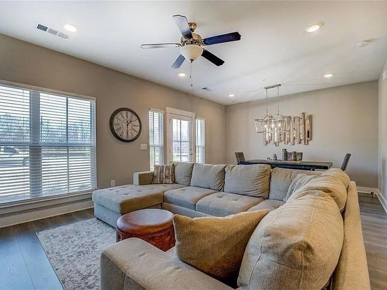 1840 Eastmore Ave Sw - Photo 4 of 16