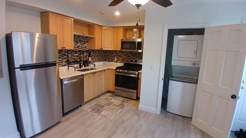 93 Bay View Ave ##2s - Photo 2 of 9