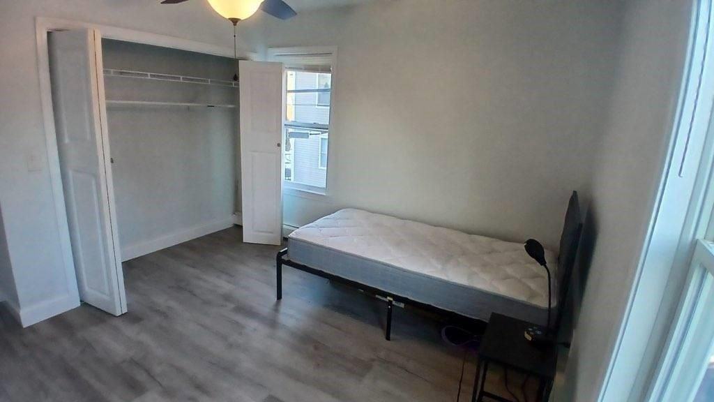 93 Bay View Ave ##2s - Photo 4 of 9