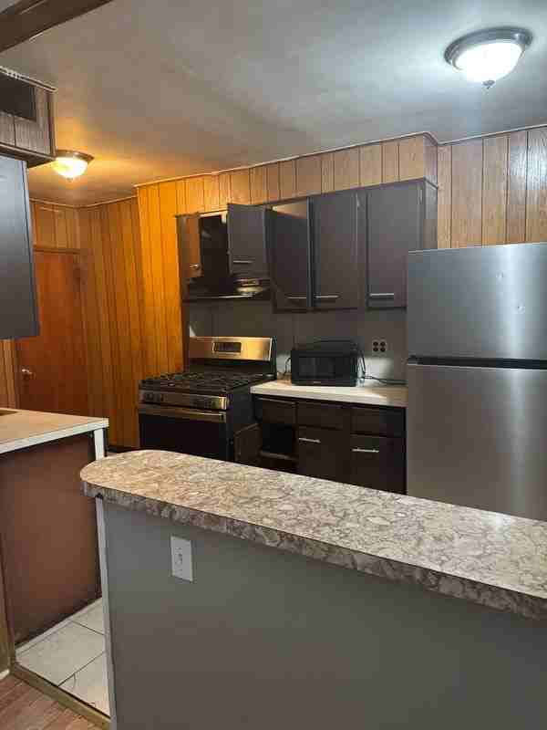 6646 Sylvester St - Photo 2 of 6