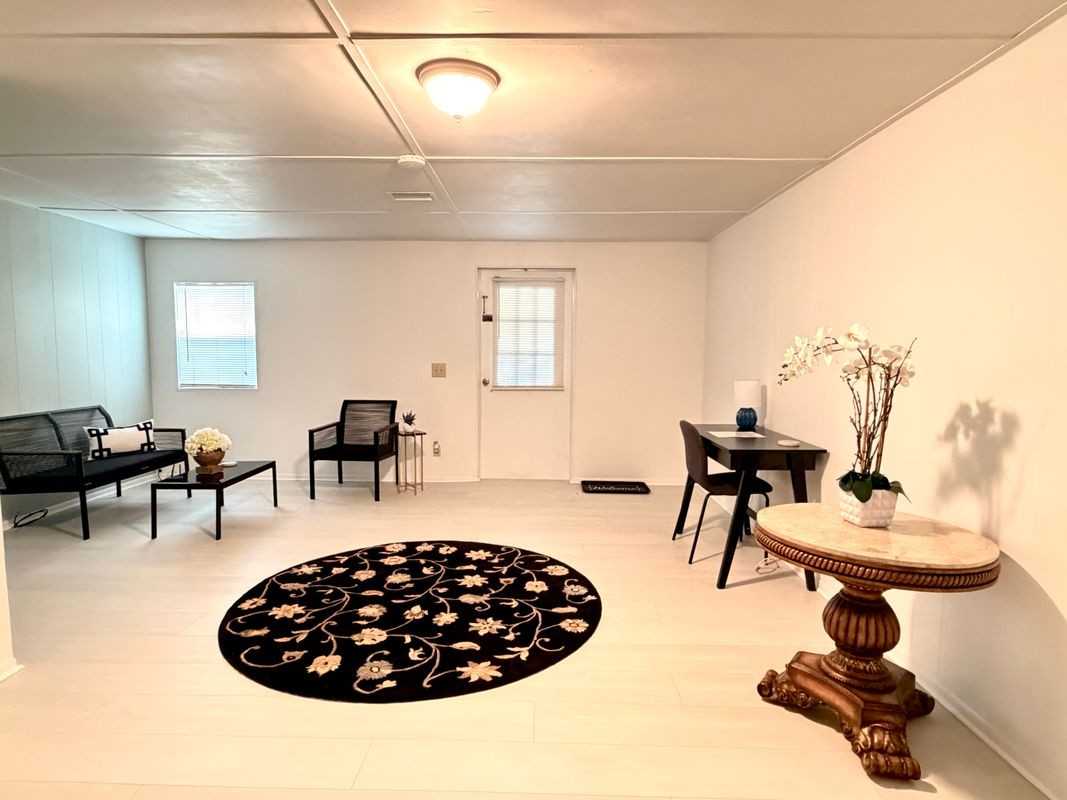 9999 Ne 120th St - Photo 2 of 8