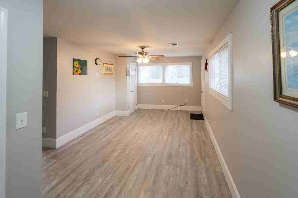 2881 Sylvan Rd ##D - Photo 2 of 18